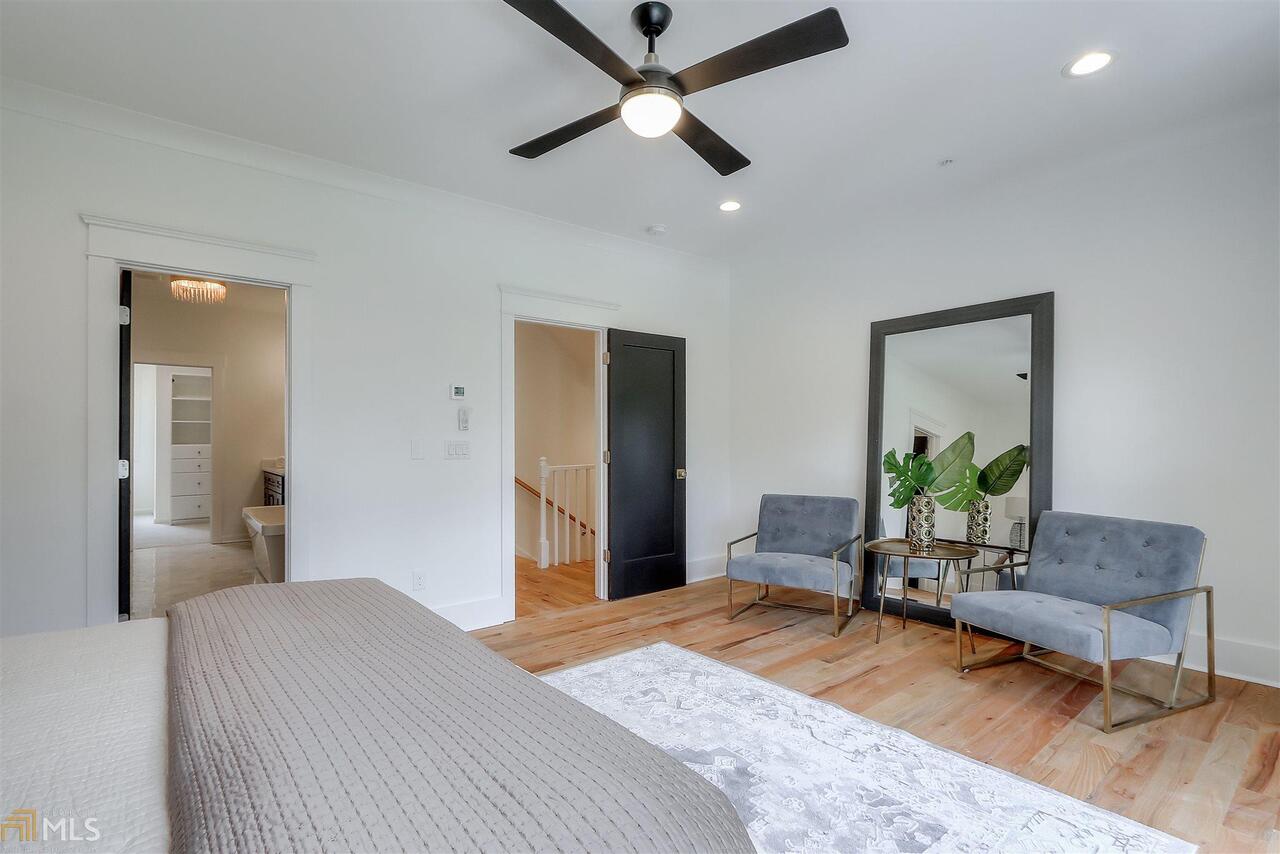 The Row Homes At Phipps - Residential