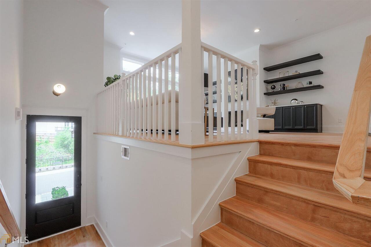 The Row Homes At Phipps - Residential