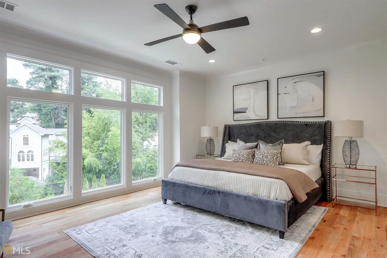The Row Homes At Phipps - Residential