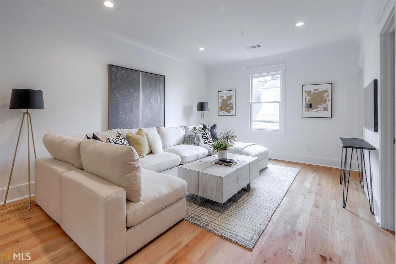The Row Homes At Phipps - Residential