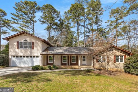 2542 MACLAREN Dunwoody GA 30360