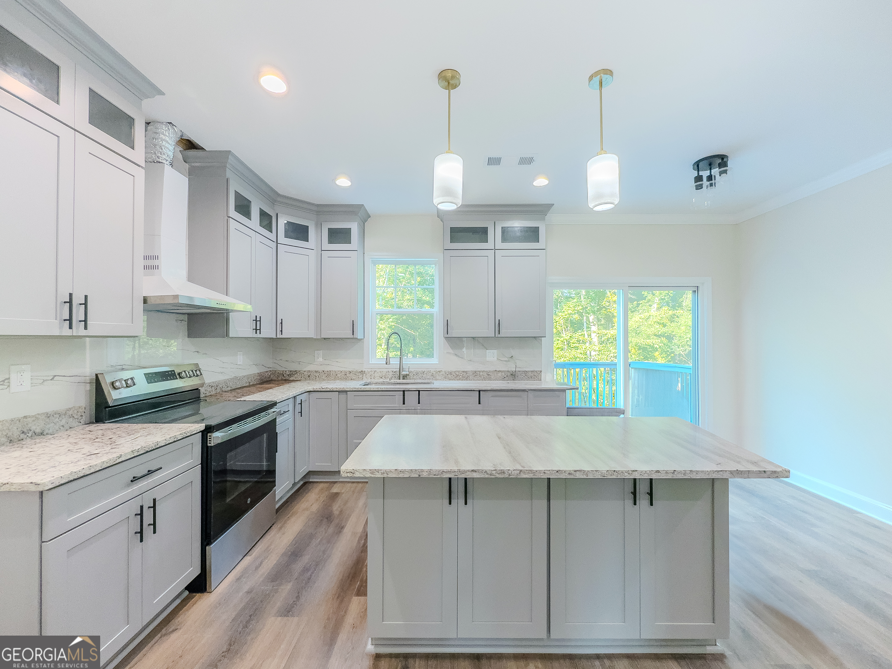 484 Fieldstream WAY