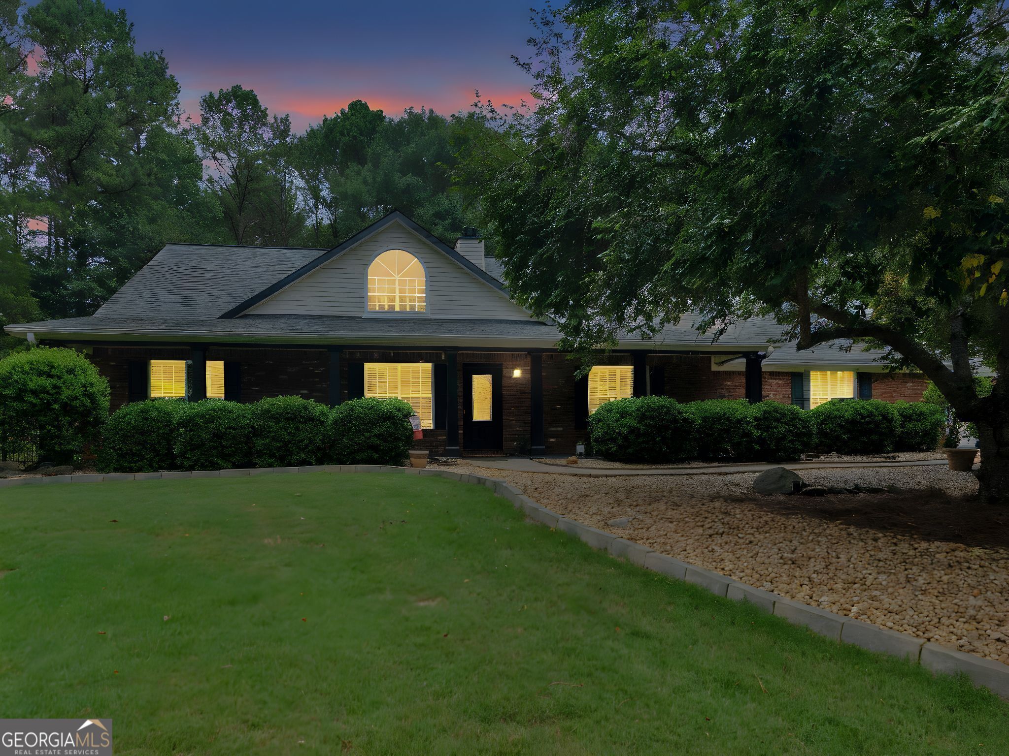 219 Riverbrook CT