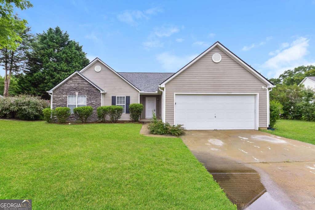 Photo of 1525 Julianna Drive, Loganville, GA 30052 (MLS # 10818323)