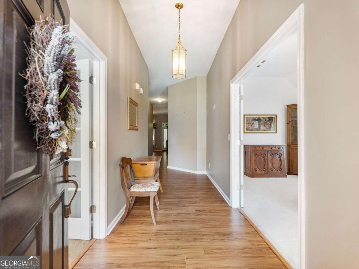 894 Fairview Club CIR