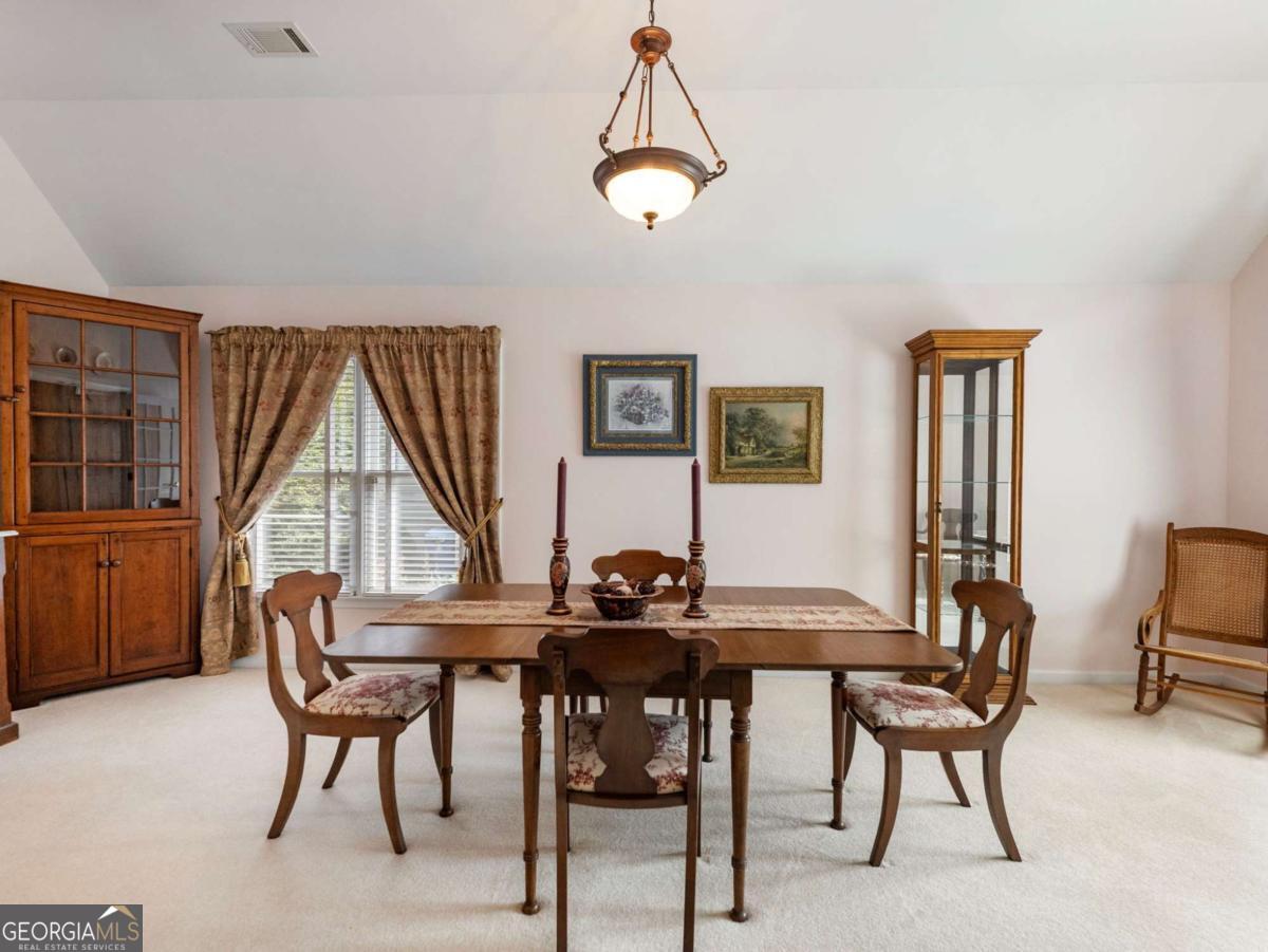 894 Fairview Club CIR