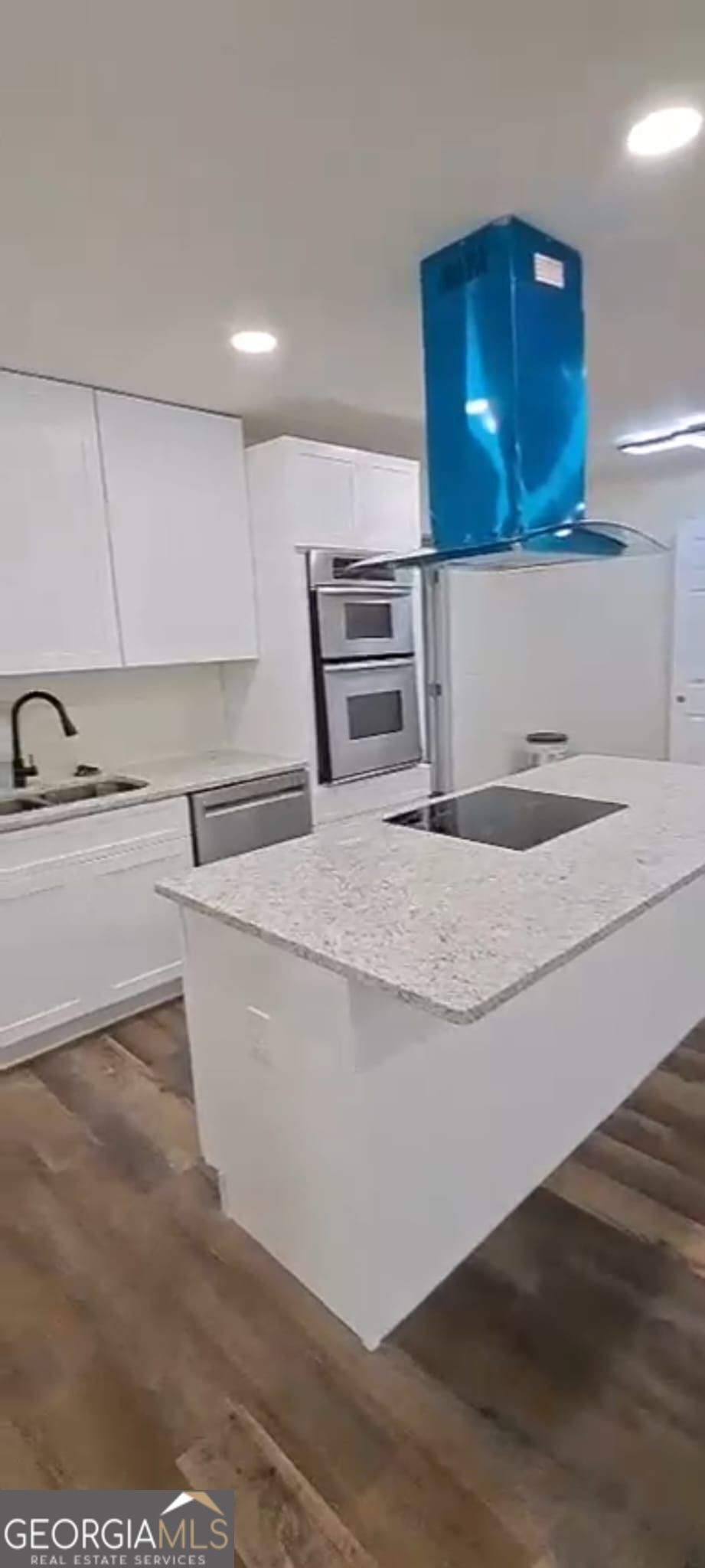 188 OAK DR