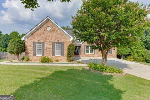 4690 Martins Crossing West DR Flowery Branch GA 30542