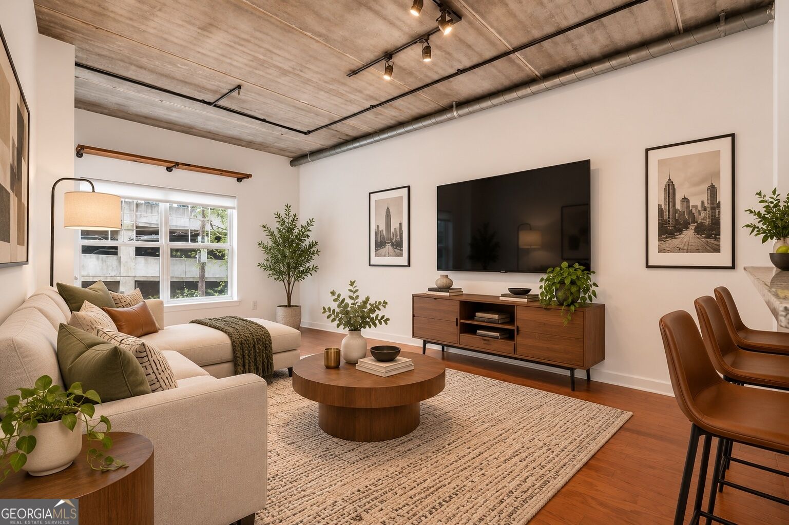 800 Peachtree ST NE 1102