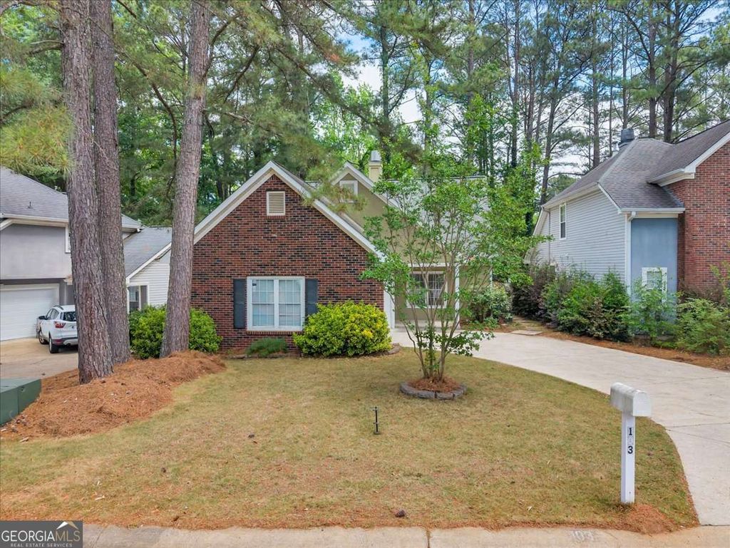 Photo of 103 S Fairfield Dr, Peachtree City, GA 30269 (MLS # 10756369)