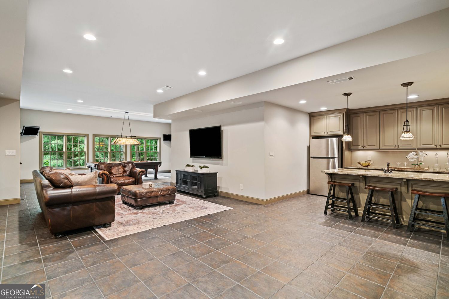 4304 Berkford CIR NE