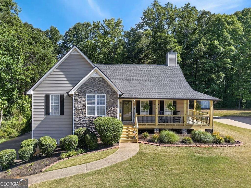 Photo of 317 Barrington Drive, Hiram, GA 30141 (MLS # 10758472)