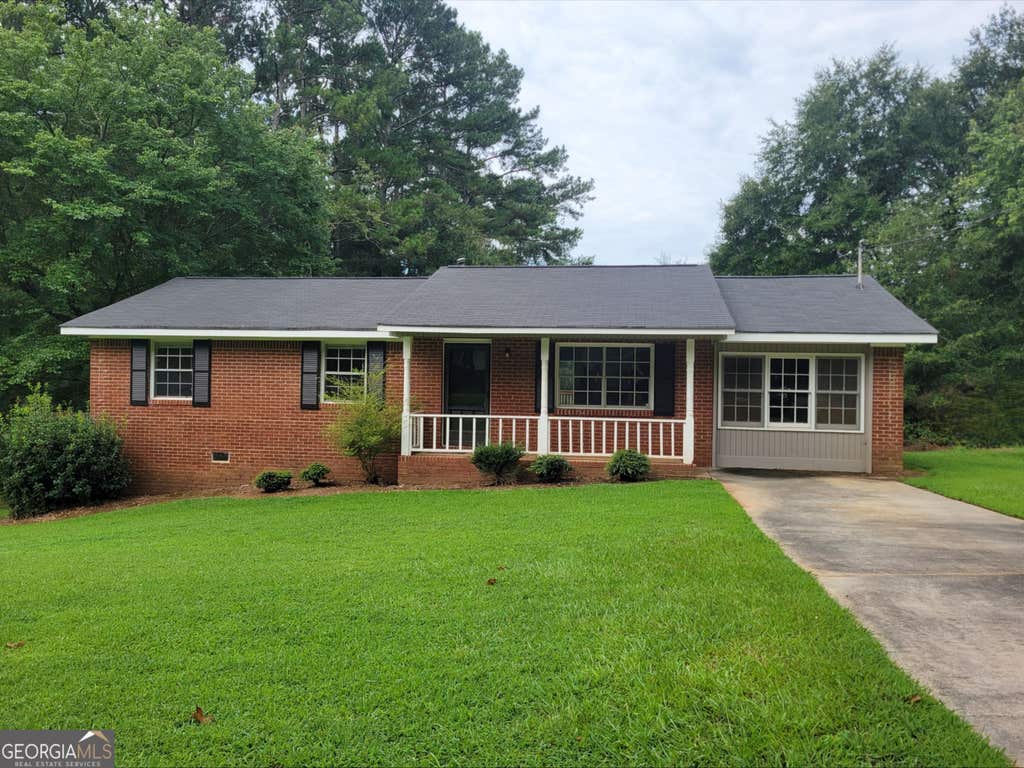 Photo of 858 Pine Shadow Lane, Winder, GA 30680 (MLS # 10822974)