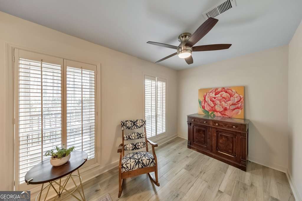 2901 Lenox RD NE 1005