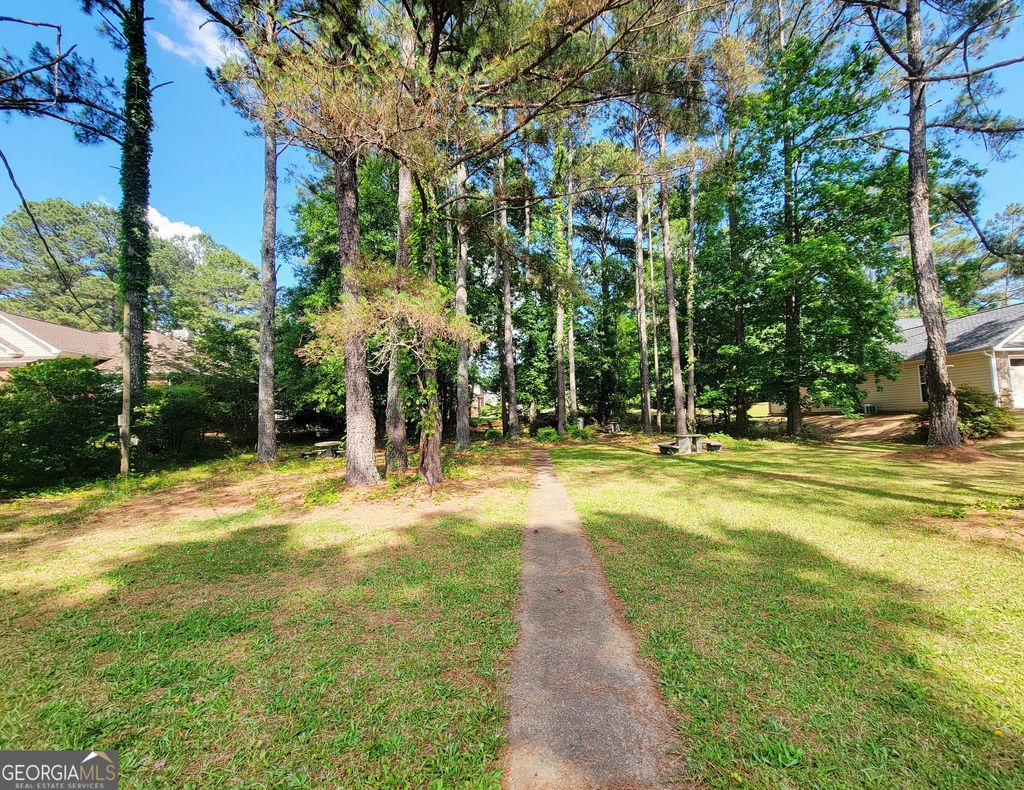 Photo of 116 W Greenwich Circle, Lagrange, GA 30241 (MLS # 10766498)