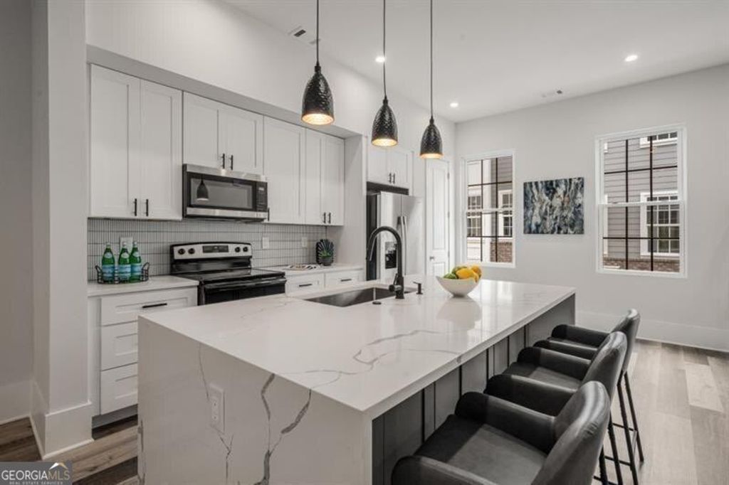 Photo of 3165 Dogwood Drive #107, Hapeville, GA 30354 (MLS # 10693483)