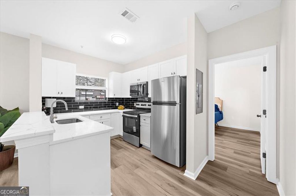 Photo of 2230 Cheshire Bridge Road NE #403, Atlanta, GA 30324 (MLS # 10694743)