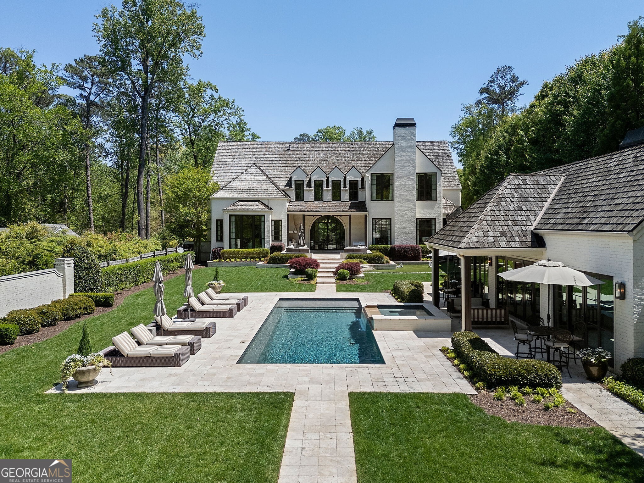 3888 Peachtree Dunwoody RD