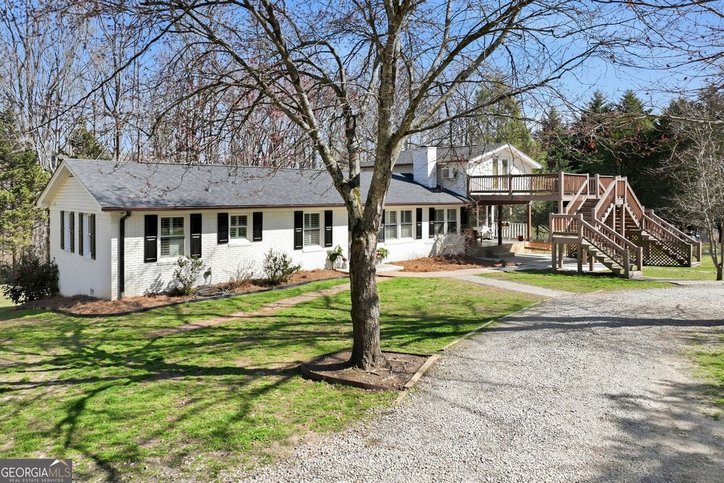 Photo of 4005 Price Road, Gainesville, GA 30506 (MLS # 10706389)