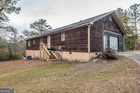 A home in Lizella