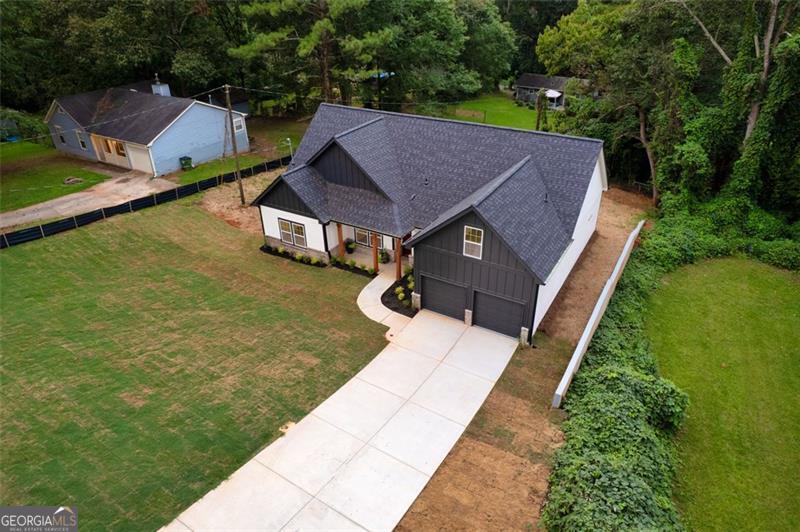 113 Neal AVE