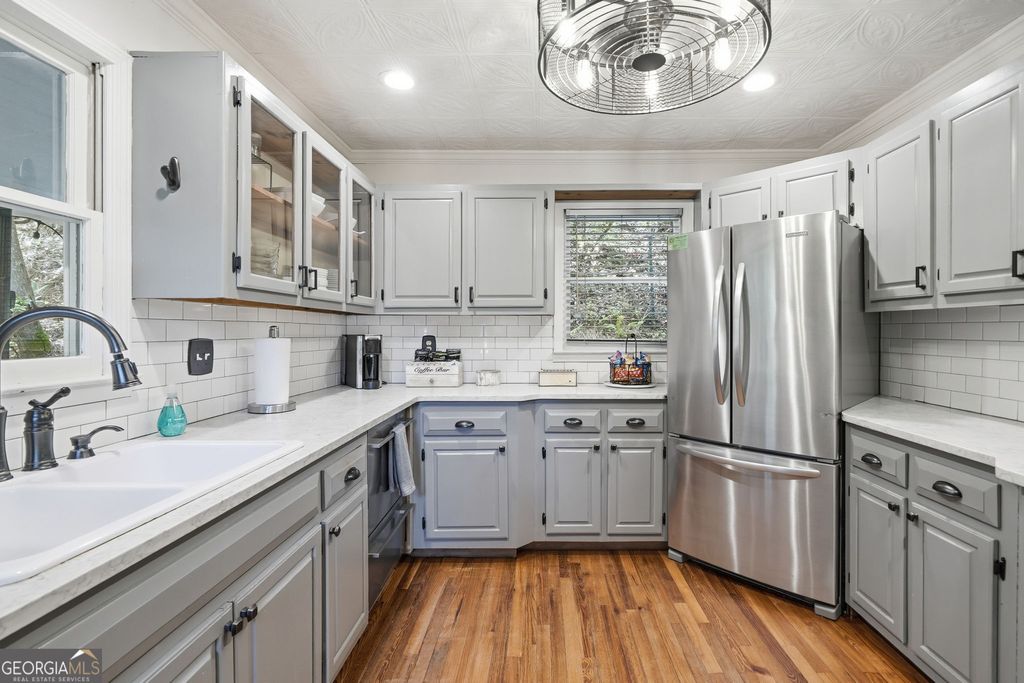 Photo of 906 Riverside Lane, Blue Ridge, GA 30513 (MLS # 10753480)
