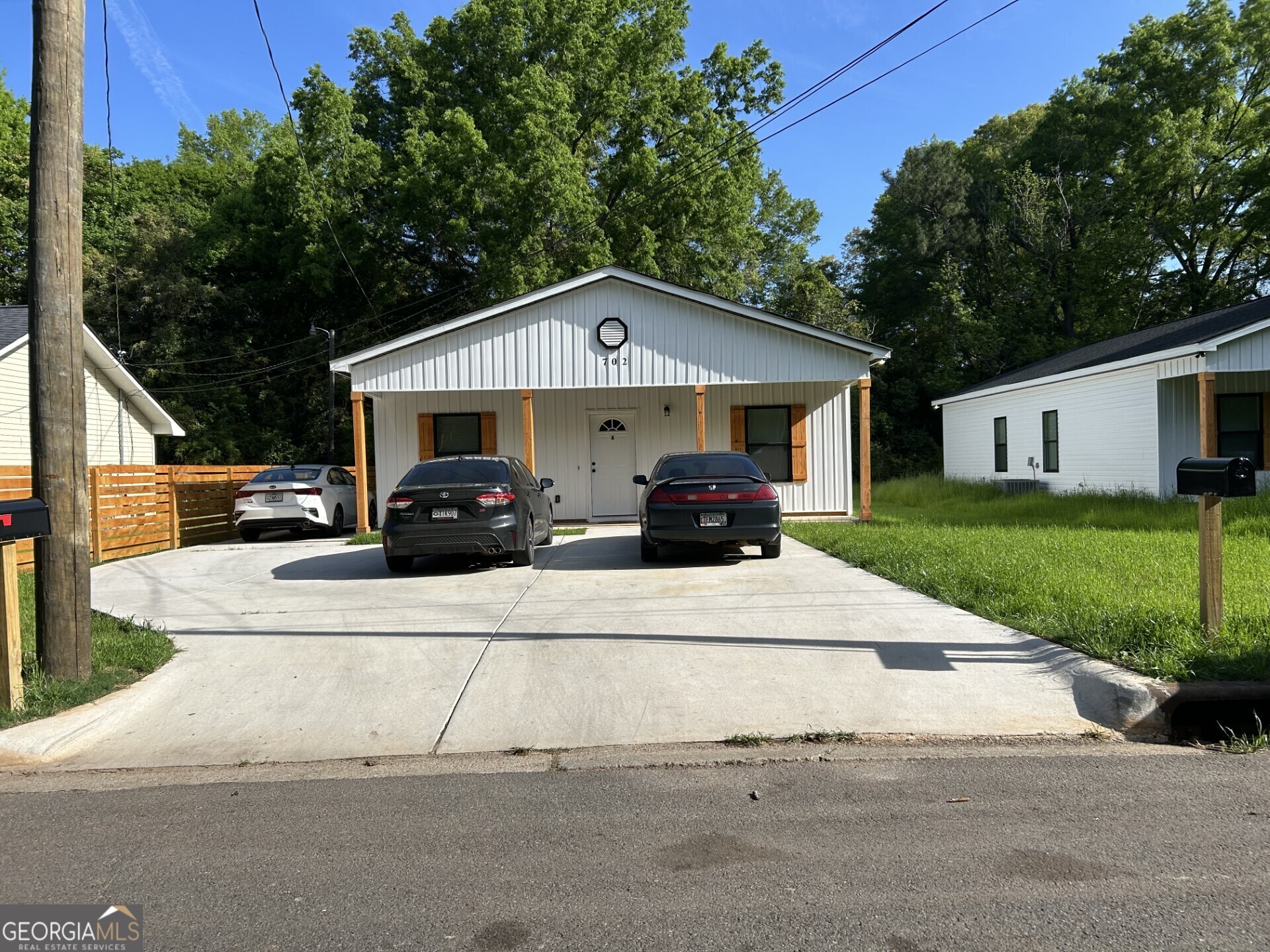 Listing image 2