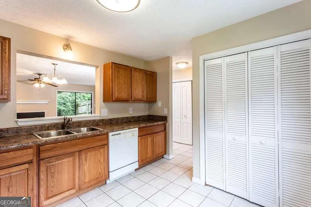 Main Station - Residential Lease