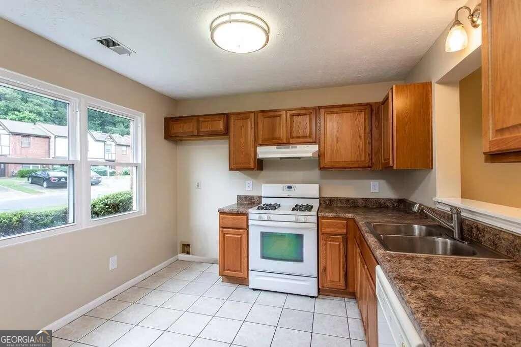 Main Station - Residential Lease