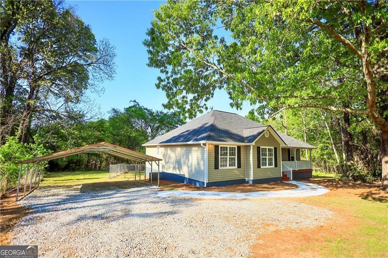 1059 Mcree RD