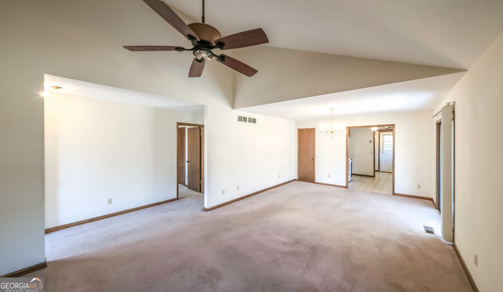 Photo of 113 Oxford Square, Carrollton, GA 30117 (MLS # 10692526)