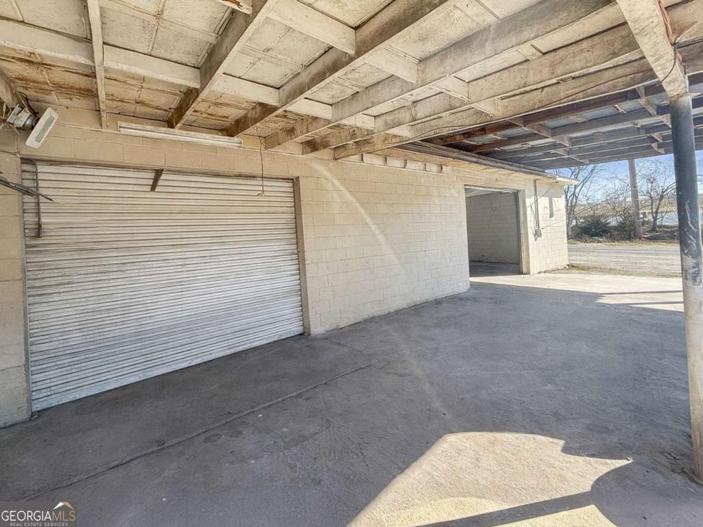 Photo of 1410 Westside Drive, Gainesville, GA 30501 (MLS # 10662475)