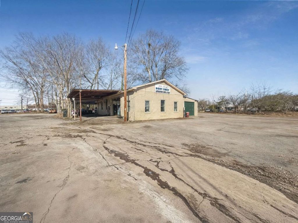 Photo of 1410 Westside Drive, Gainesville, GA 30501 (MLS # 10662475)