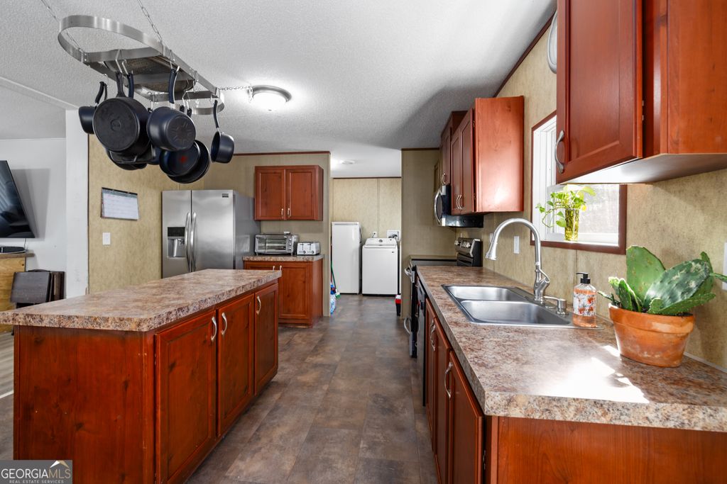 Photo of 225 Merry Drive NW, Milledgeville, GA 31061 (MLS # 10660541)