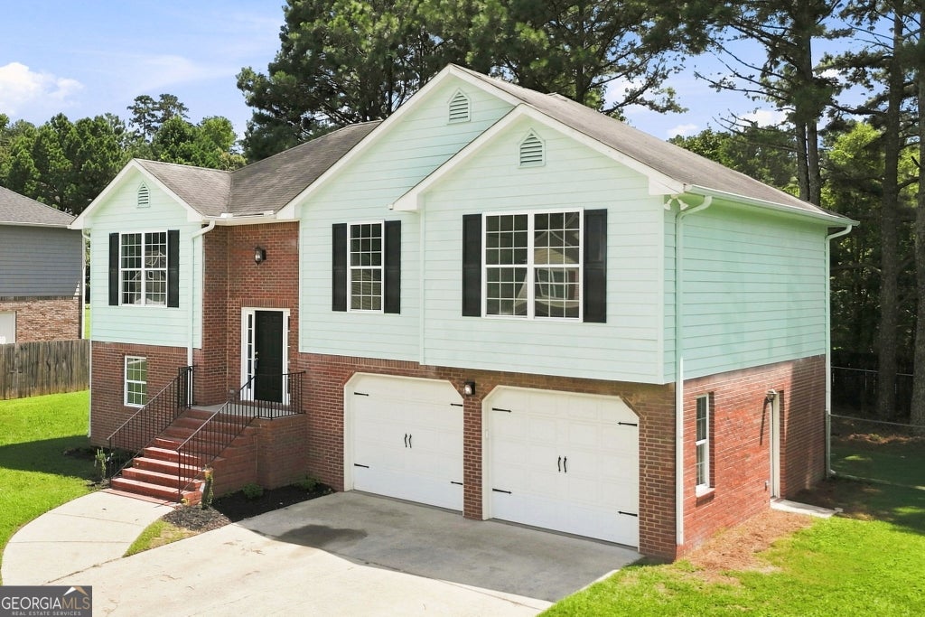 Photo of 26 Marthas Place NW, Cartersville, GA 30121 (MLS # 10822243)