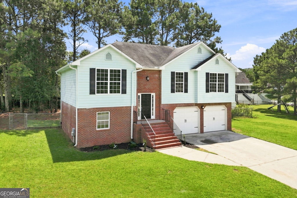 Photo of 26 Marthas Place NW, Cartersville, GA 30121 (MLS # 10822243)