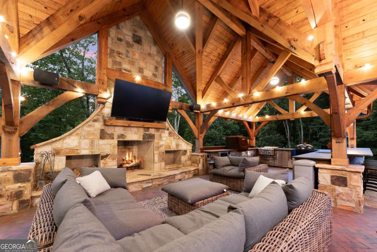 3529 Keith Bridge RD