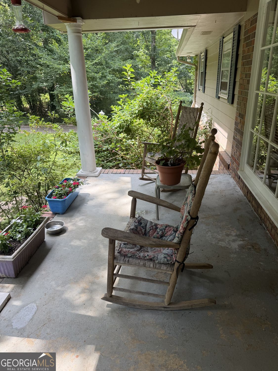 329 RIVERBEND DR