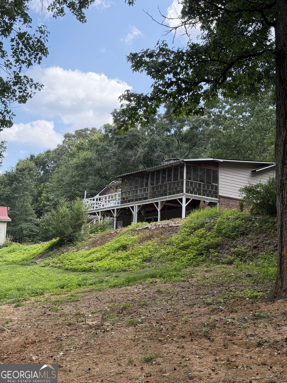 329 RIVERBEND DR