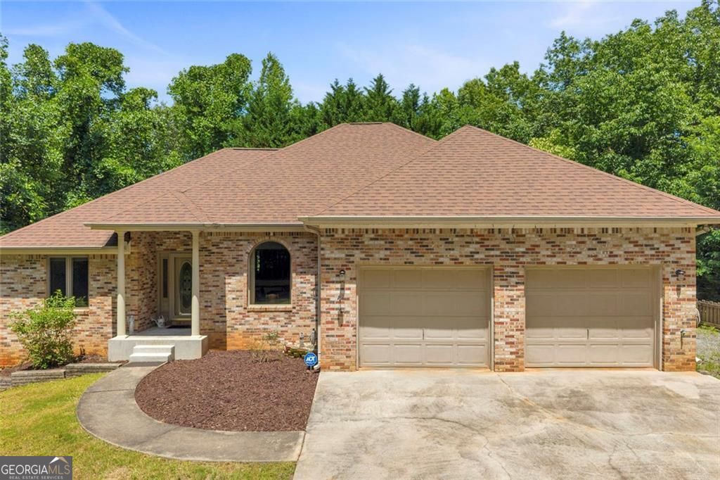 Photo of 160 Quail Ridge Drive, Cleveland, GA 30528 (MLS # 10790213)