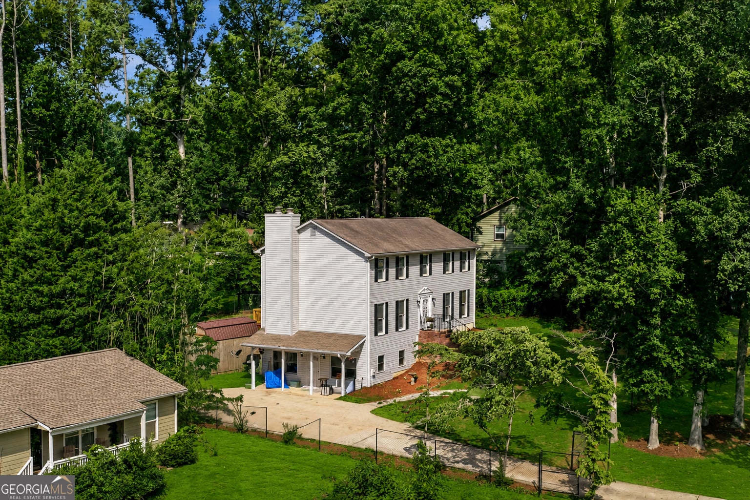 305 Saint Patrick DR SW