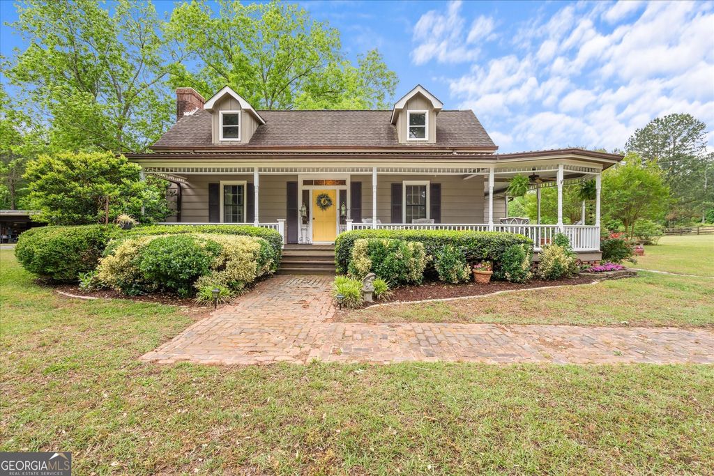 Photo of 3662 Spivey Drive, Douglasville, GA 30134 (MLS # 10756238)
