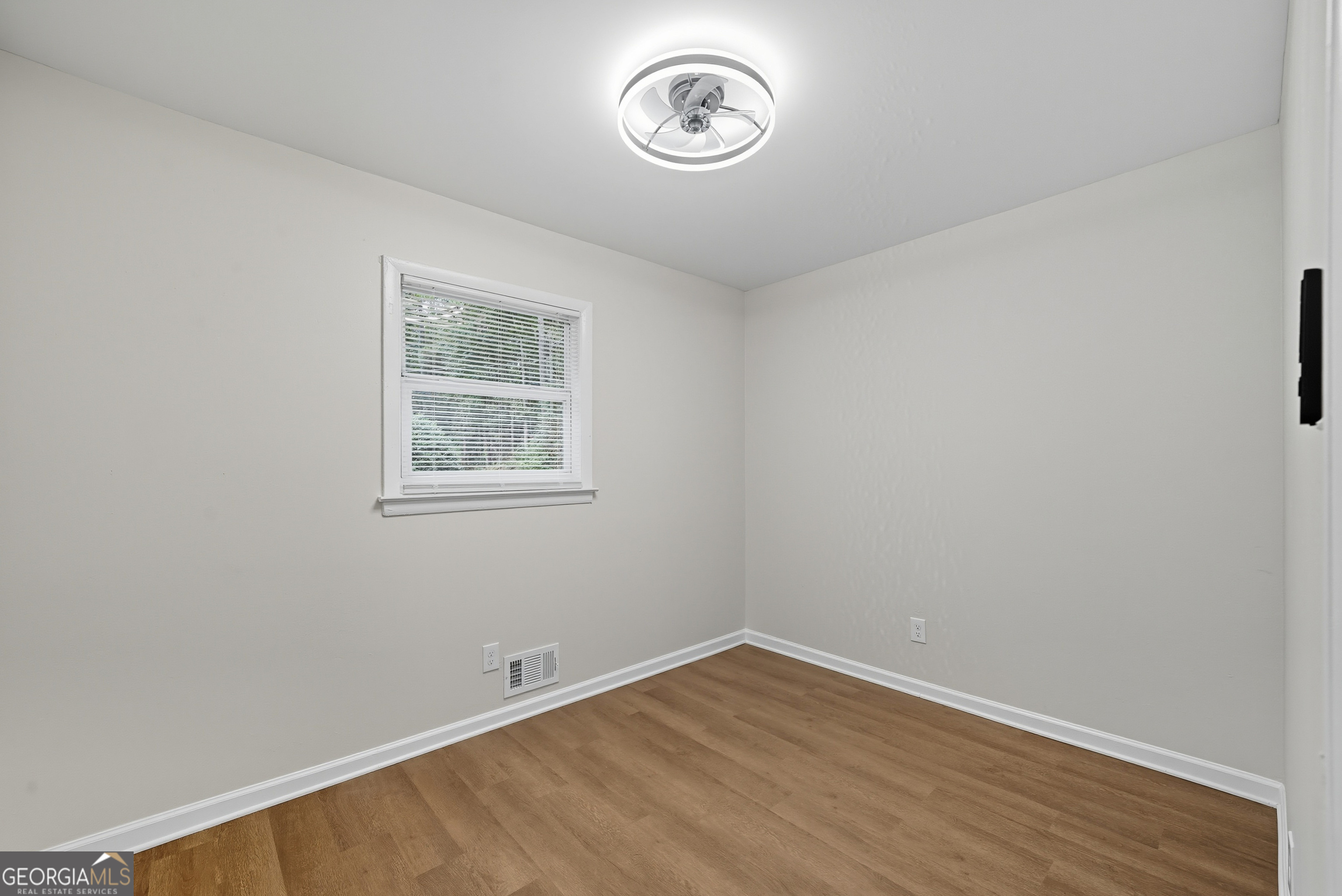 Paradise Park - Residential