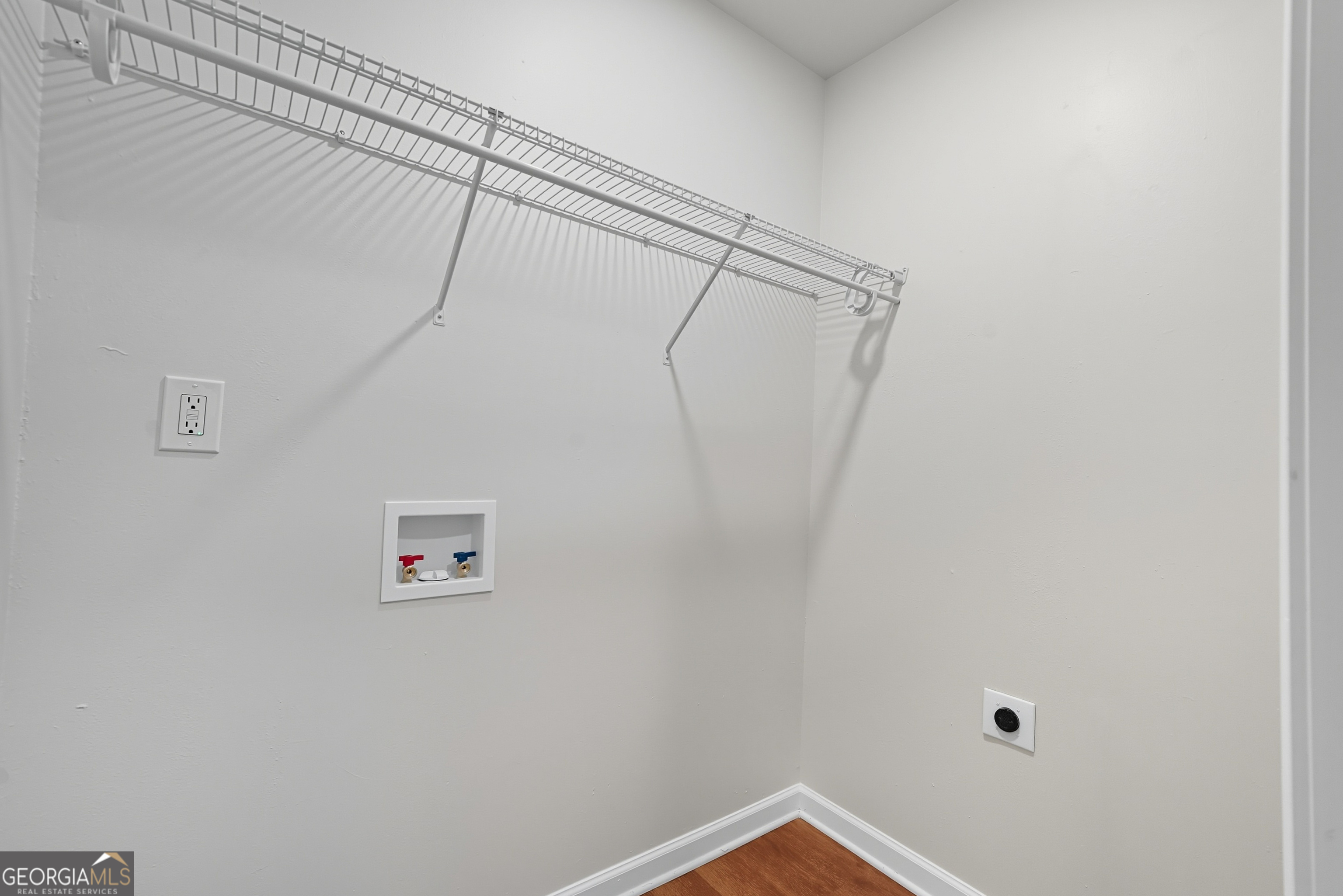 Paradise Park - Residential