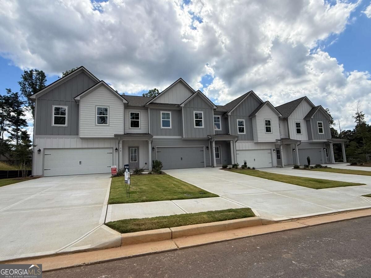 87 Maple Trail