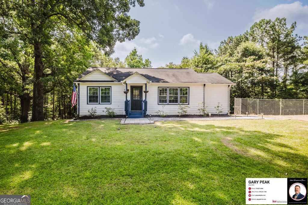Photo of 7896 Cartersville Highway, Dallas, GA 30132 (MLS # 10799034)