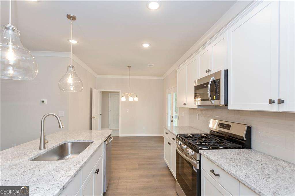 3800 Shelleydale DR 1