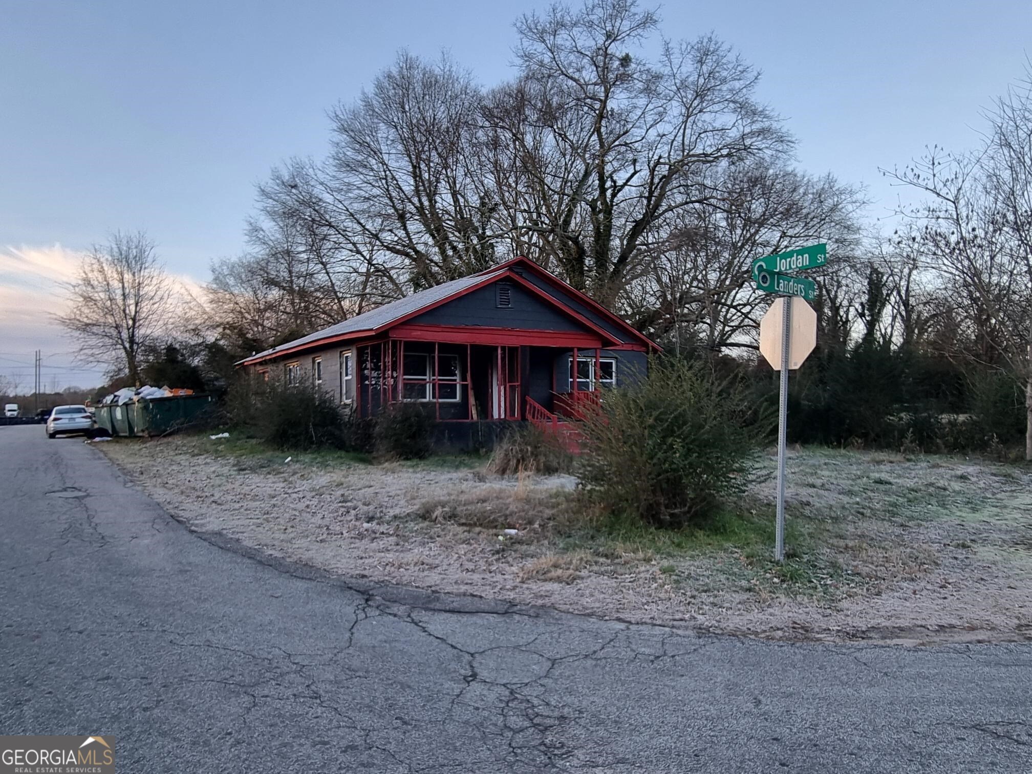 19 Landers ST