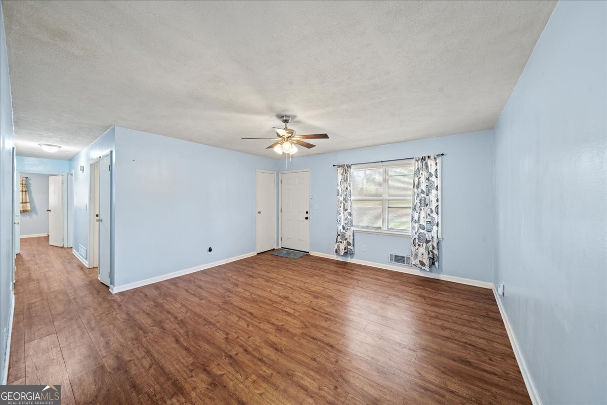 Lake Harbin Road - Residential