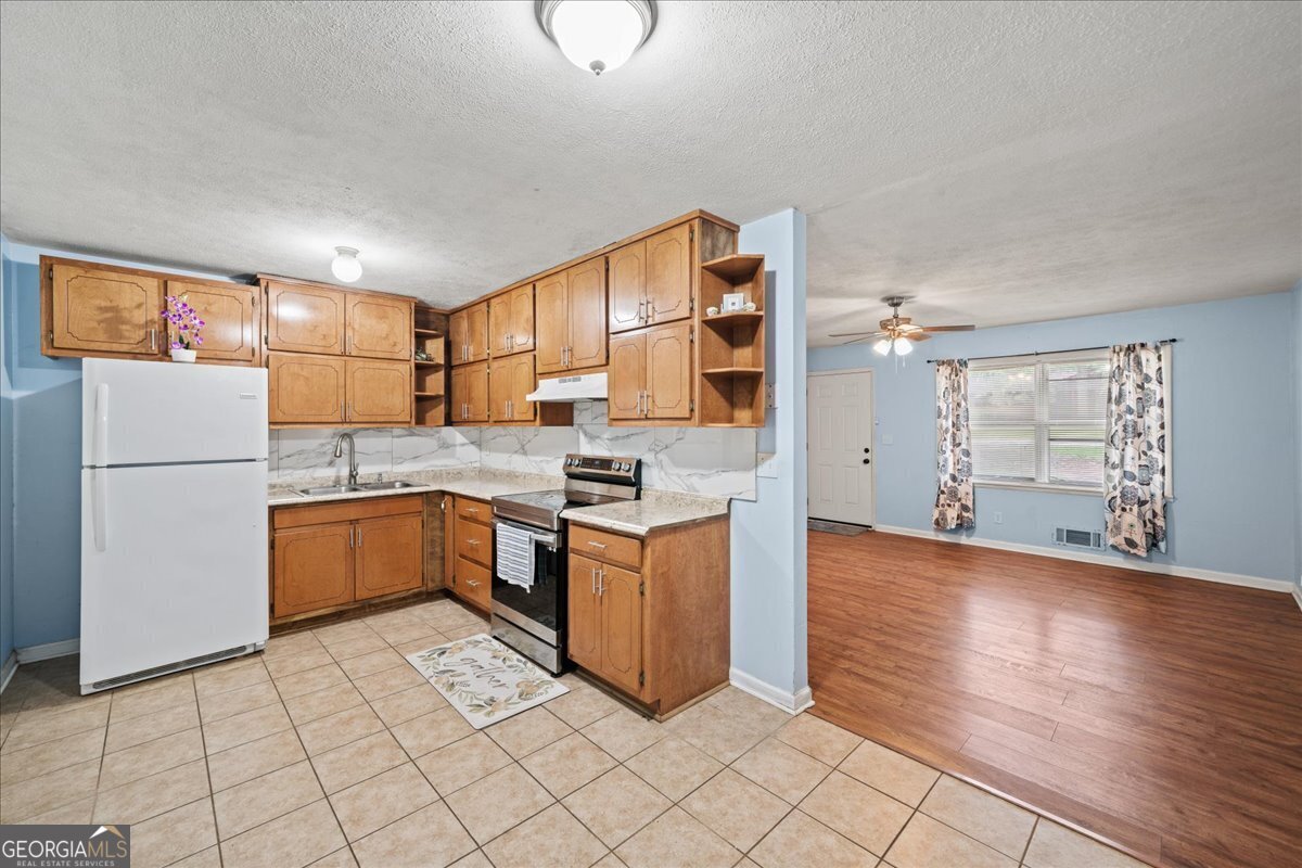 Lake Harbin Road - Residential